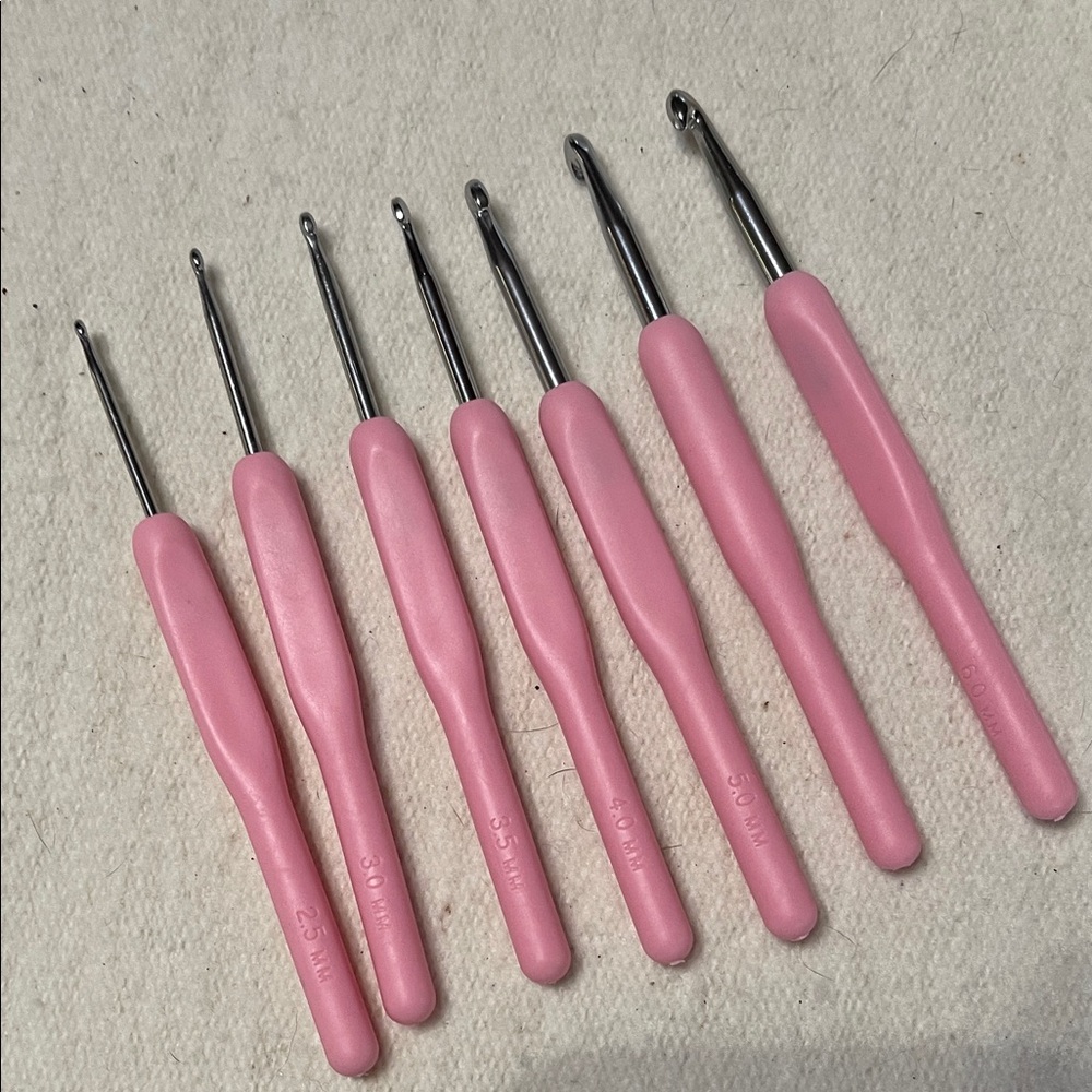 PINK crochet hook set